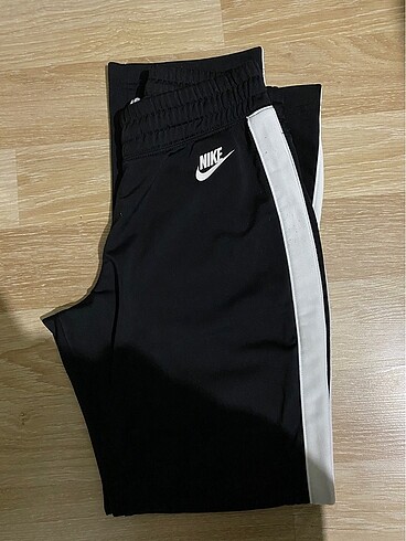 Orijinal Nike eşofman altı