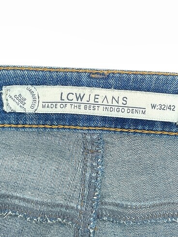 32 Beden mavi Renk LC Waikiki Jean / Kot %70 İndirimli.