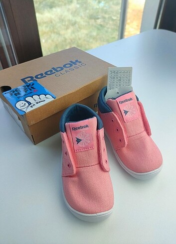 22 Beden pembe Renk Reebok Kız Çocuk Ayakkabi 22,5 numara