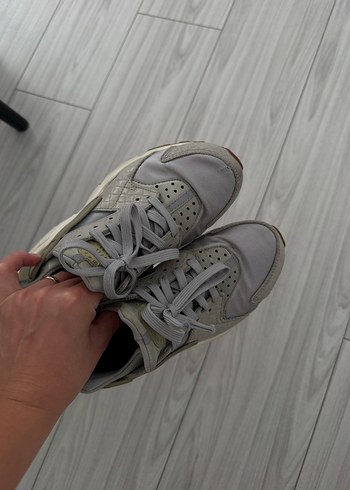 nike huarache Kadın Spor Ayakkabı - Görsel 2