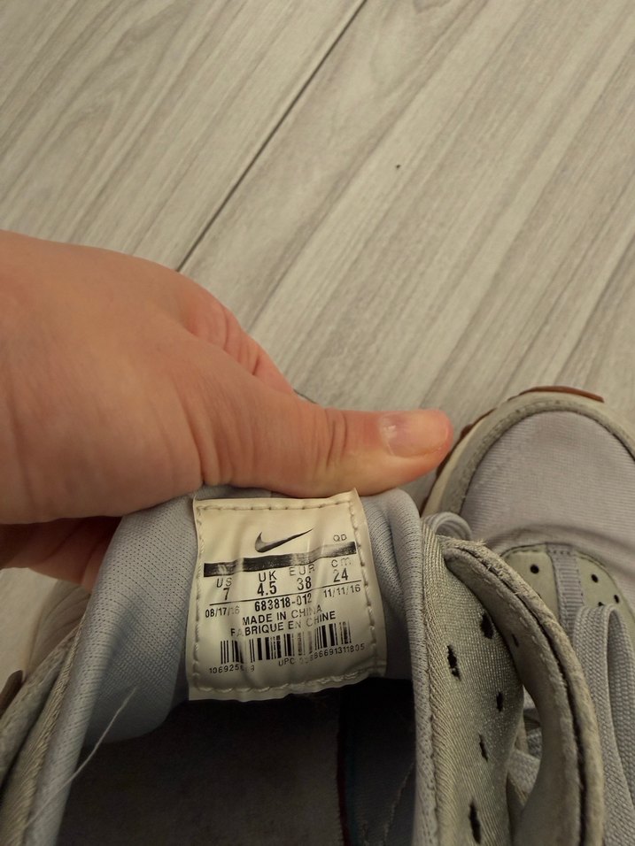 nike huarache Kadın Spor Ayakkabı - Görsel 4