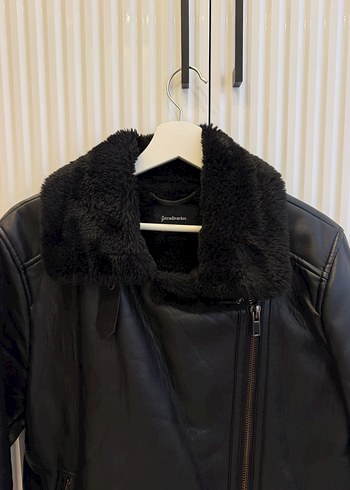 Kürk Detaylı Siyah Deri Kadın Mont - Görsel 2