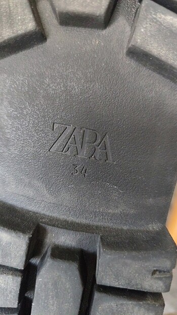 34 Beden Zara kız çocuk bot