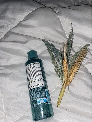 Makyaj temizleme suyu - Görsel 2