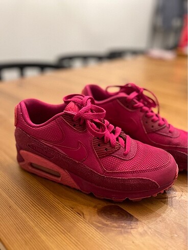 Nike Airmax. Çok az kullanıldı