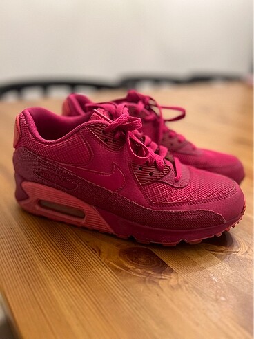 38 Beden Nike Airmax. Çok az kullanıldı