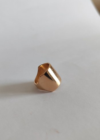 Parlak Altın Minimalist Kadın Yüzük