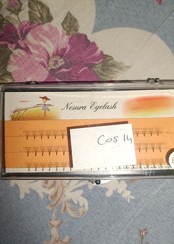 Beden Nosura açık renk takma kirpik