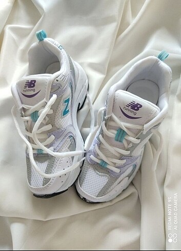 New Balance 530