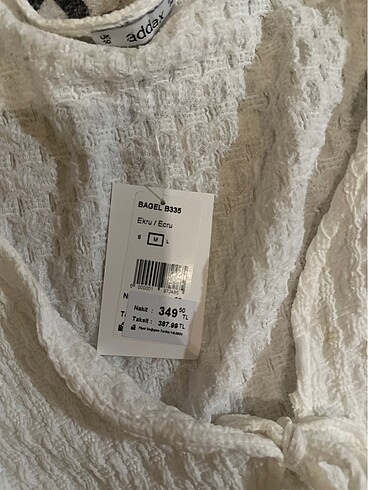 m Beden beyaz Renk Sıfır etiketli crop