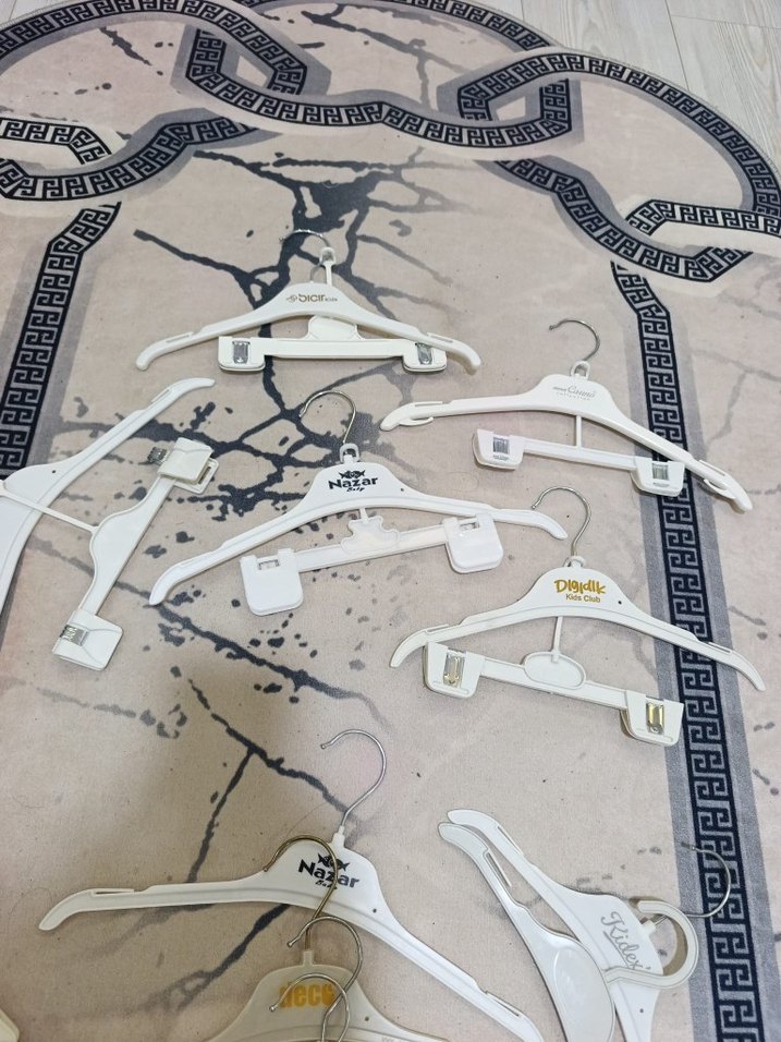 19 adet bebek çocuk kıyafet askısı . - Görsel 5