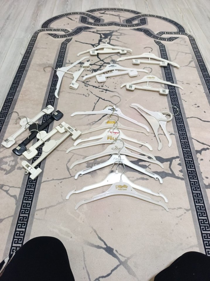 19 adet bebek çocuk kıyafet askısı . - Görsel 4