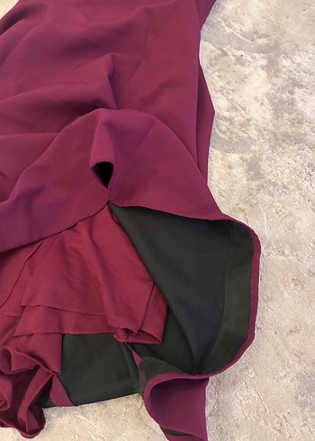 Diğer Bordo İşlemeli balık etek abiye