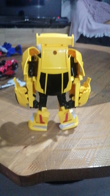 Transformers cybertron bumblebee