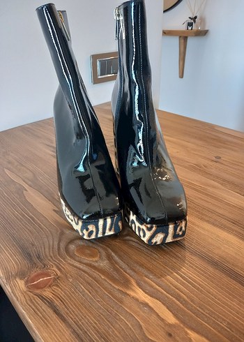 39 Beden Leopar Desenli Platform Topuklu Siyah Rugan Bot.