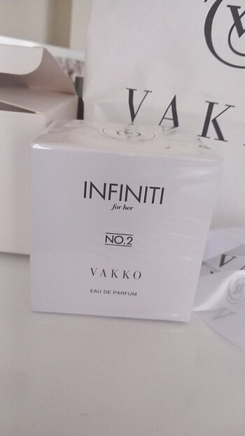 Vakko Vakko parfum. 