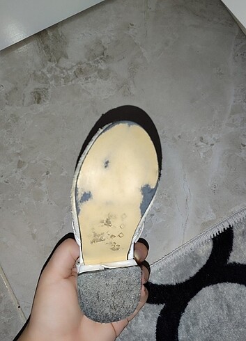 23 Beden beyaz Renk Ayakkabı