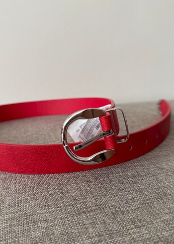 Kırmızı Süet Tokalı Kadın Kemer - Görsel 2