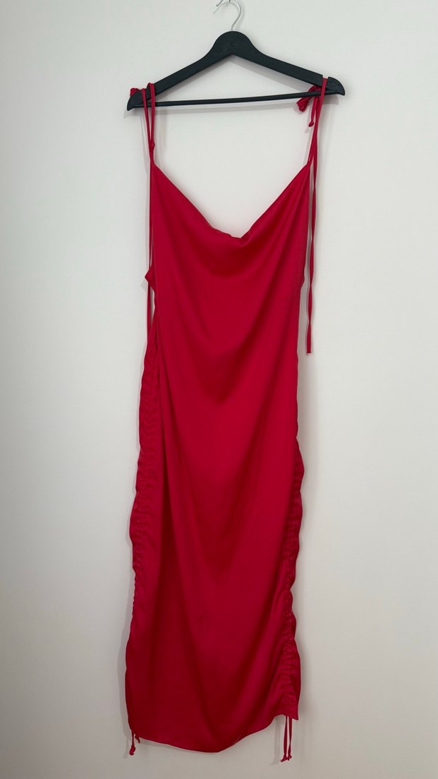 Kırmızı Drapeli Uzun Askılı Kadın Elbise - Görsel 4