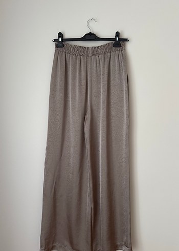 Bej Uzun Saten Rahat Kesim Kadın Pantolon - Görsel 3