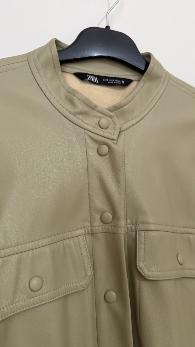 Yeşil Düğmeli Uzun Deri elbise - Görsel 3