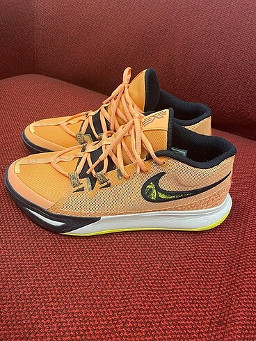 Nike Kyrıe Flytrap Vı Erkek Basketbol Ayakkabısı