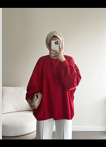 Mevsimlik Kırmızı Sweatshirt