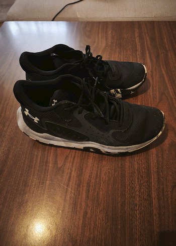 Under Armour Siyah Bağcıklı Basketbol Ayakkabısı - Görsel 4