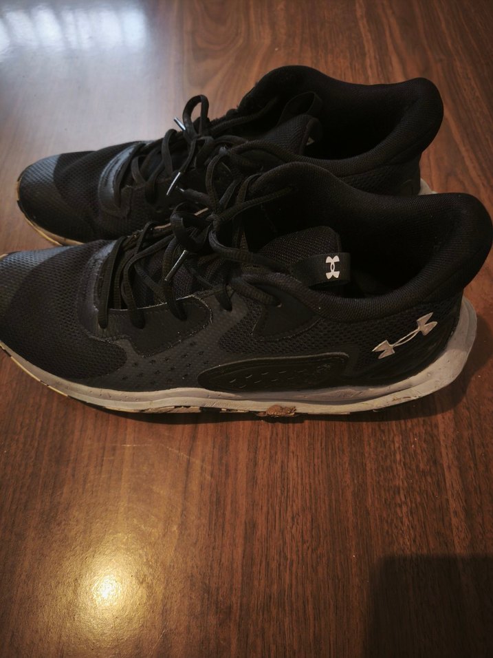 Under Armour Siyah Bağcıklı Basketbol Ayakkabısı - Görsel 2