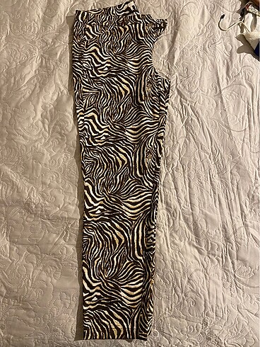 Zebra desenli pantolon