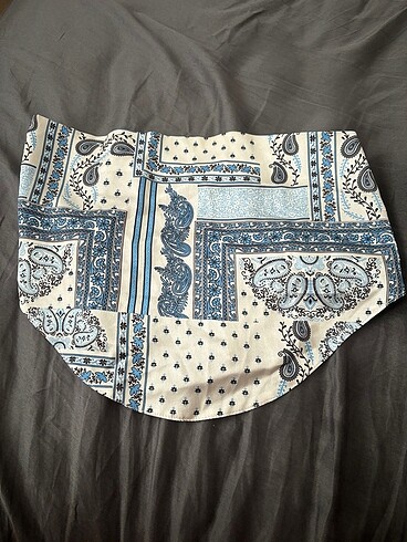 Dekolteli crop