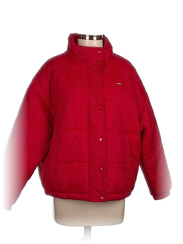 Levis Mont %70 İndirimli.