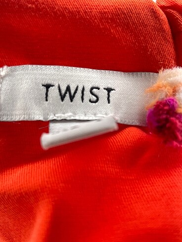34 Beden turuncu Renk Twist Mini Şort %70 İndirimli.