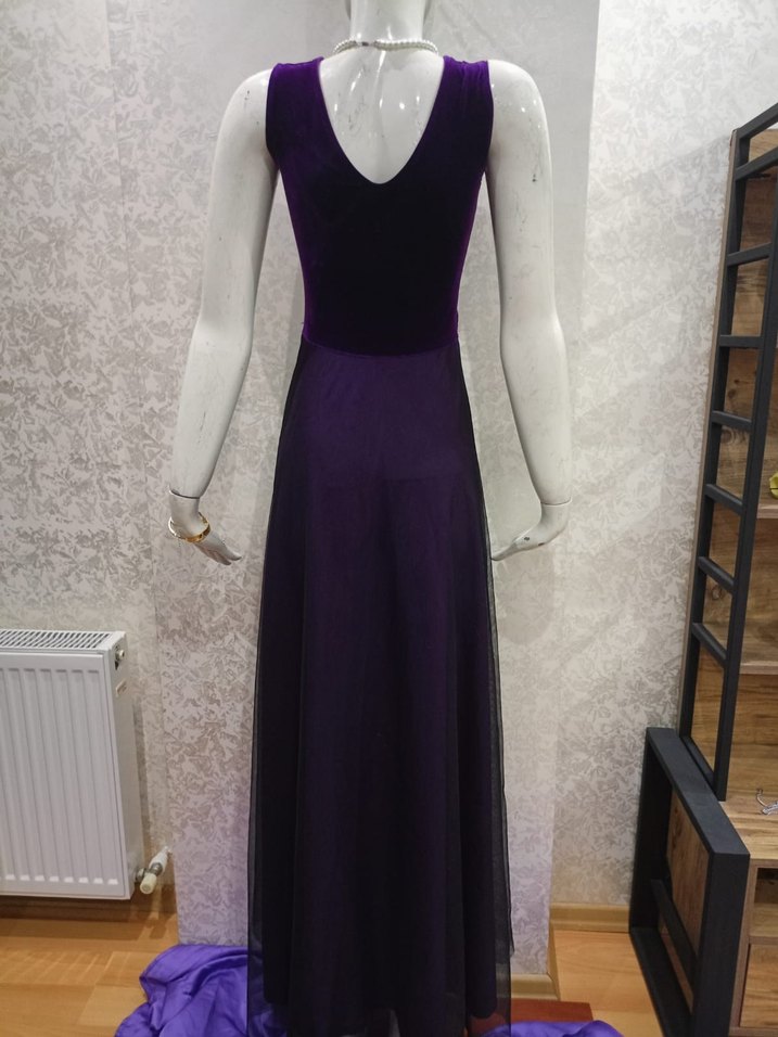 Uzun Mor V Yakalı Kadın Abiye Elbise - Görsel 3