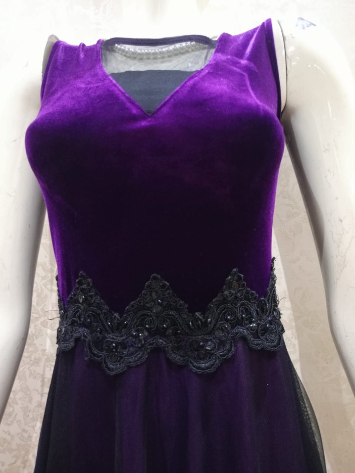 Uzun Mor V Yakalı Kadın Abiye Elbise - Görsel 4