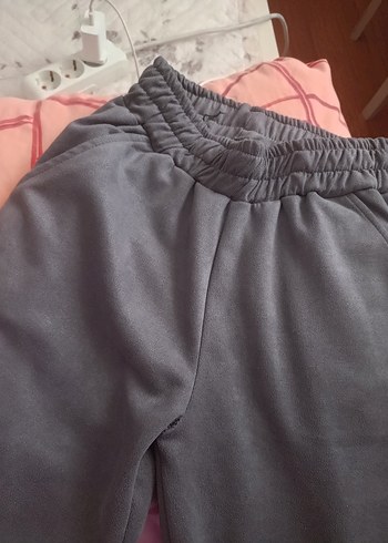 Beyaz Yüksek Yakalı Kadın Eşofman Üstü ve gri eşofman altı - Görsel 9