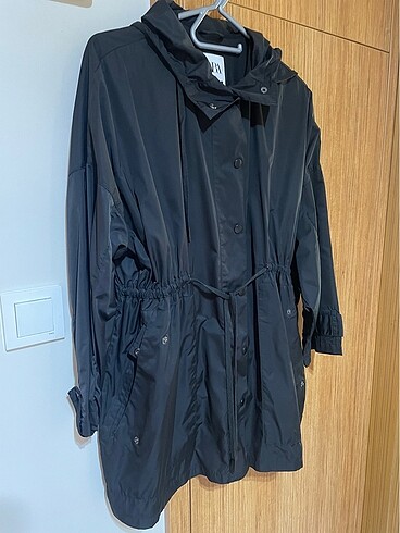 xs Beden siyah Renk ZARA MODEL YAĞMURLUK