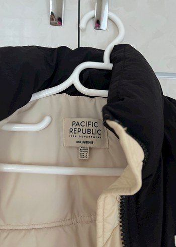 Bej Siyah Kısa Kadın Kışlık Mont - Görsel 3