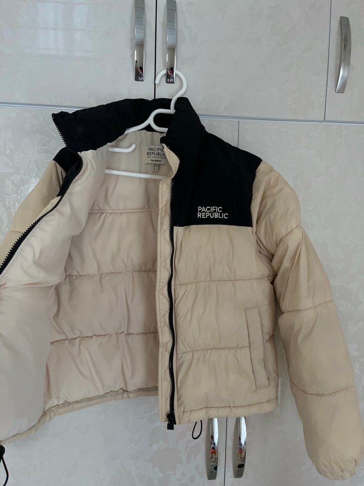 Bej Siyah Kısa Kadın Kışlık Mont - Görsel 2