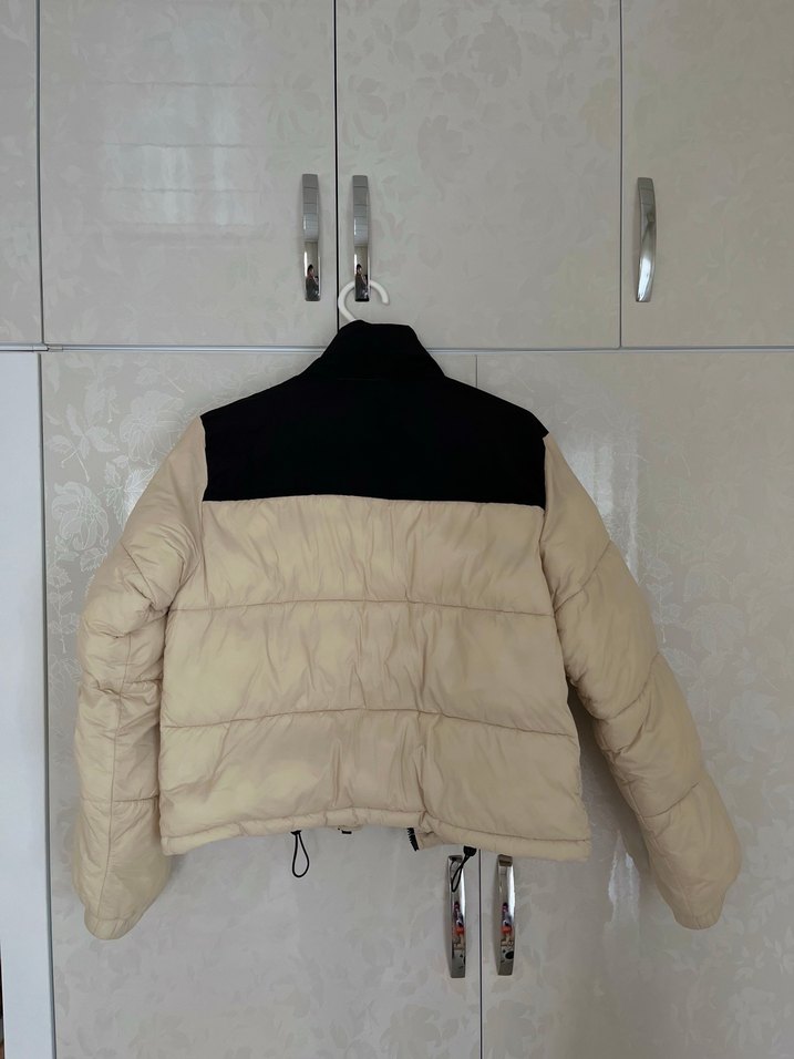 Bej Siyah Kısa Kadın Kışlık Mont - Görsel 4