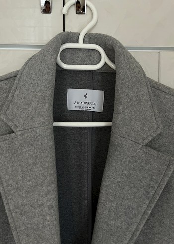 Gri Düğmeli Klasik Kaban - Görsel 3