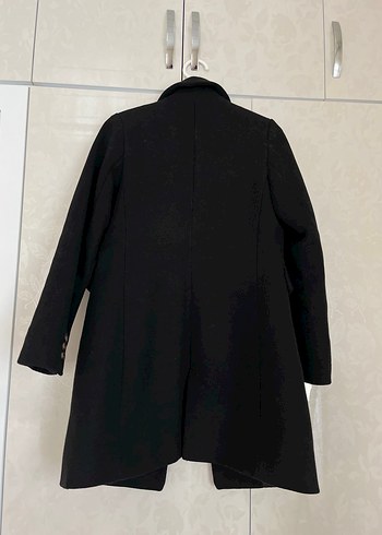 Siyah Düğmeli Klasik Kaban - Görsel 3