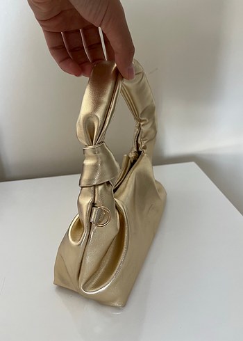Parlak Altın Renk Kadın Deri Çanta - Görsel 3