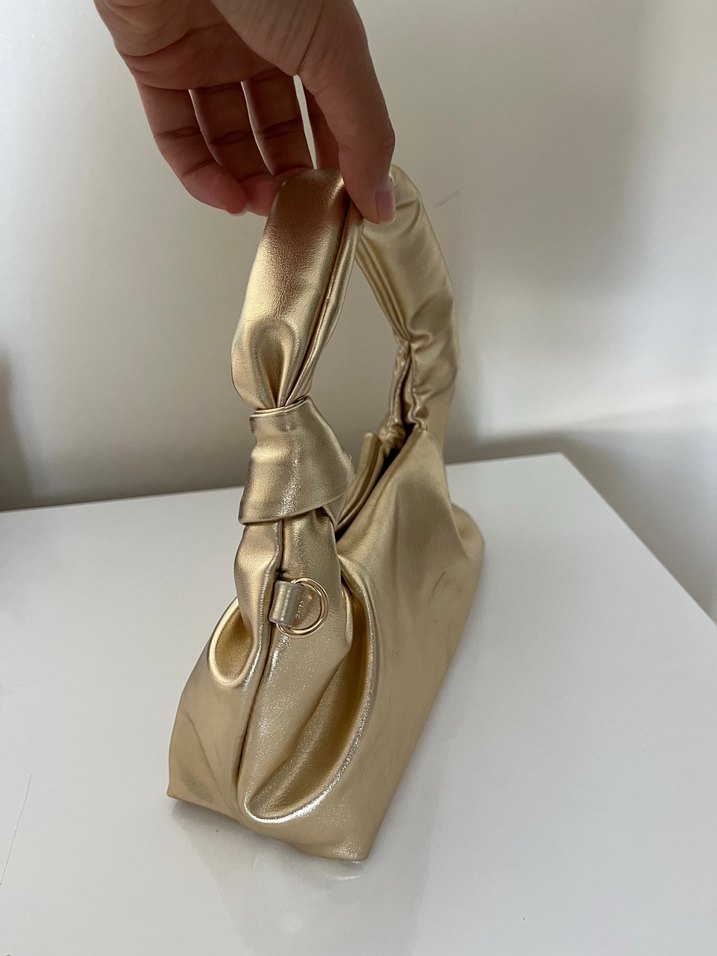 Parlak Altın Renk Kadın Deri Çanta - Görsel 3