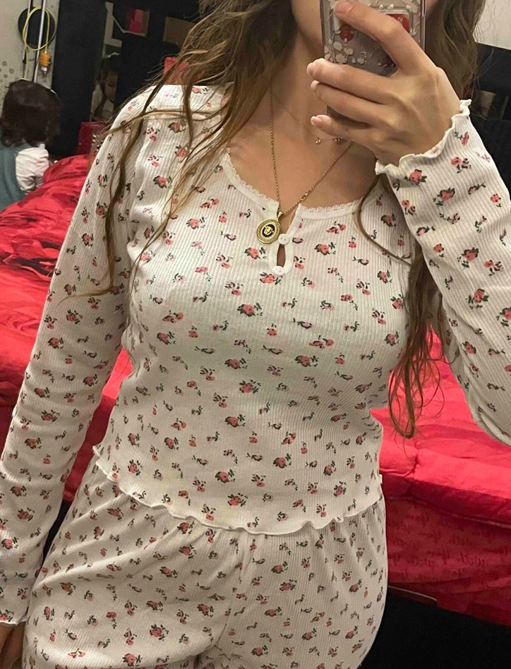 Çiçek Desenli Uzun Kollu Kadın Pijama Takımı - Görsel 4