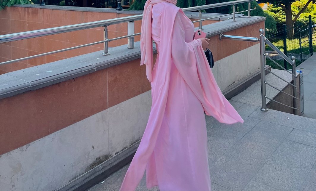 Milla Pudra Pembe Drapeli Uzun Abiye Elbise - Görsel 3