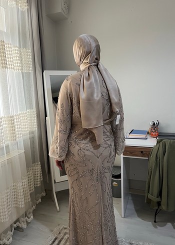 Abiye Bej bal rengi Uzun Kollu Yılan Desenli Elbise