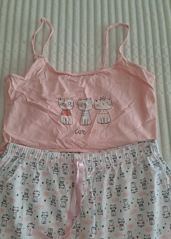 Pembe Kedi Baskılı Mini Kadın Pijama Takımı