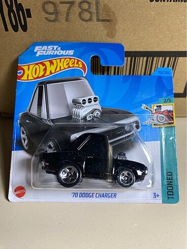 Hot Wheels 70 DODGE CHARGER