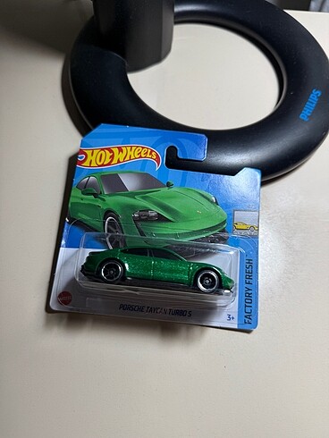  Hot Wheels Porsche Taycan S Turbo